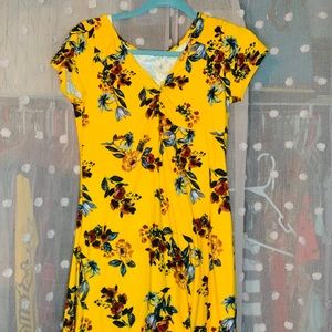 Floral short sleeve midi dress size L
